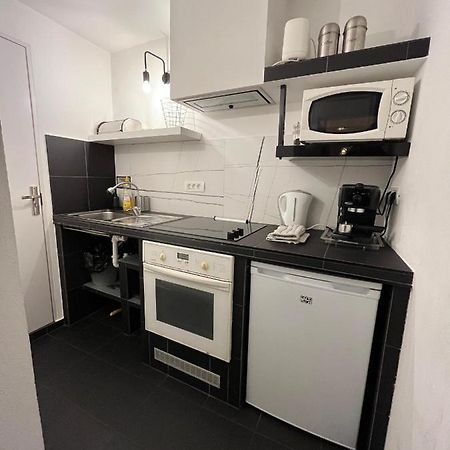 Old Town Napoleon Crib Apartment Bukares Bagian luar foto