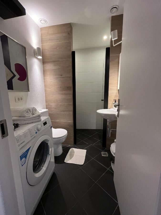 Old Town Napoleon Crib Apartment Bukares Bagian luar foto